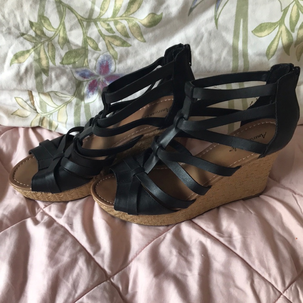 American Eagle Wedges💕 Size 7 1/2